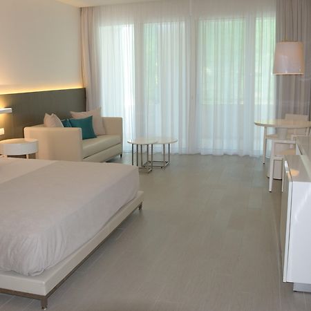 Platinum Yucatan Princess Adults Only Playa del Carmen Zewnętrze zdjęcie A room at the hotel