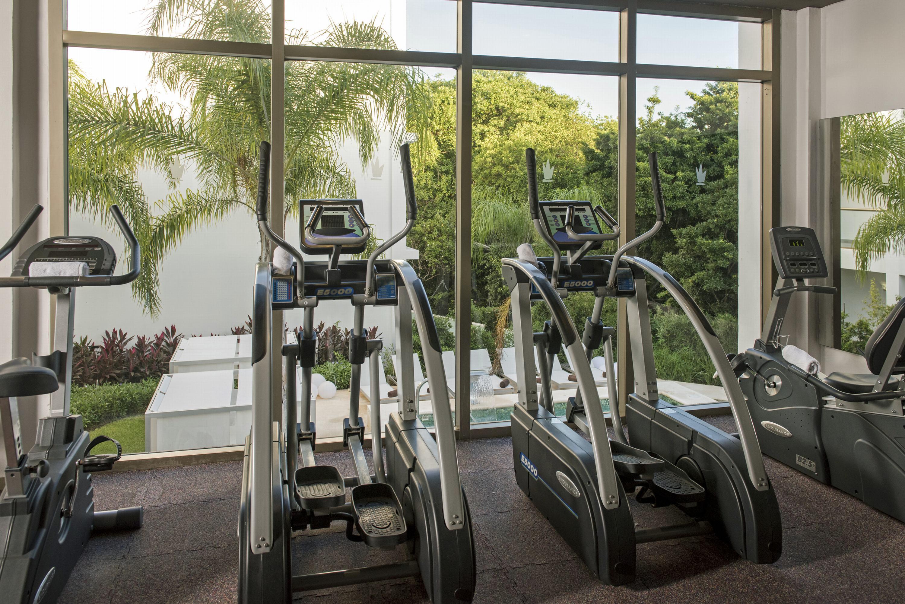 Platinum Yucatan Princess Adults Only Playa del Carmen Zewnętrze zdjęcie Elliptical cross trainers