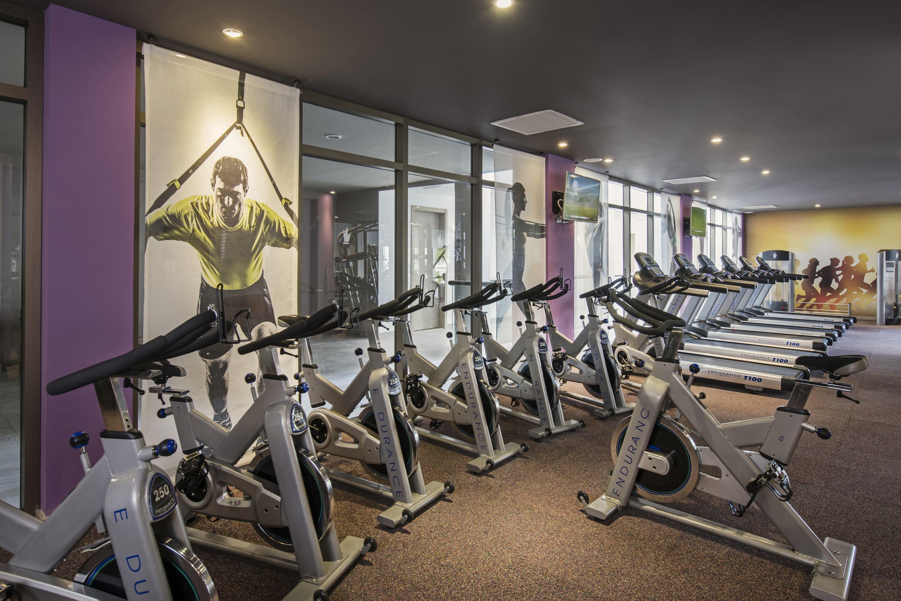 Platinum Yucatan Princess Adults Only Playa del Carmen Zewnętrze zdjęcie The gym at the Any Any Hotel