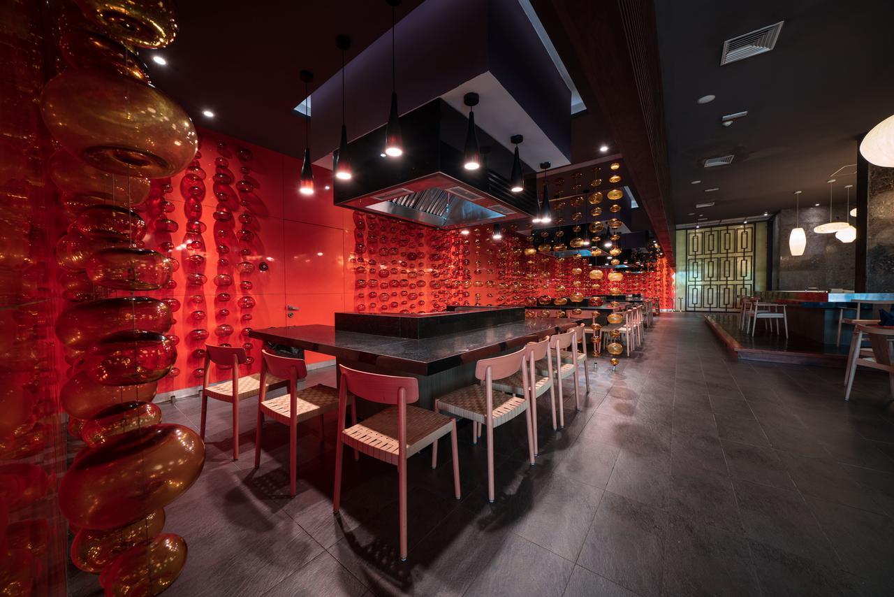 Platinum Yucatan Princess Adults Only Playa del Carmen Zewnętrze zdjęcie Interior of a restaurant in Madrid, Spain
