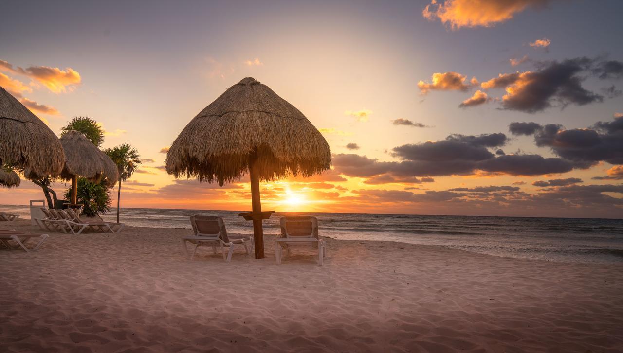 Platinum Yucatan Princess Adults Only Playa del Carmen Zewnętrze zdjęcie Sunset at the beach